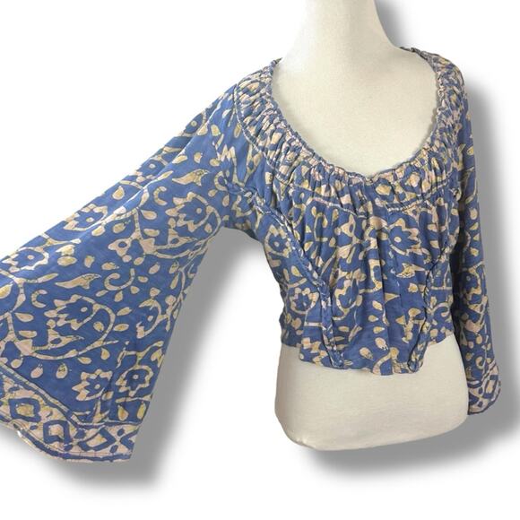 Free People Retro 70s Bohemian On The Block Top in Blue Large V Neck Bell Sleeve - Picture 7 of 16